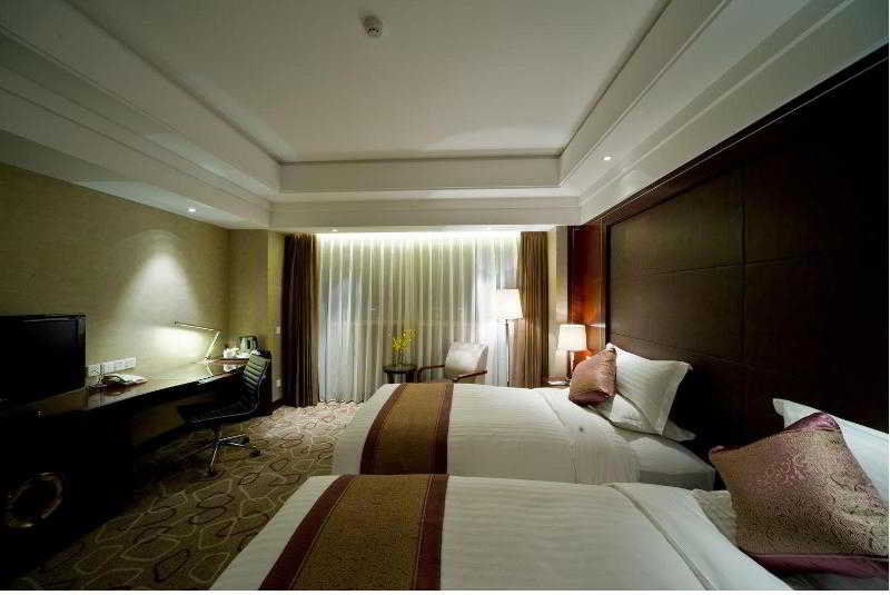 Doubletree By Hilton Shanghai Jing'An Exterior photo