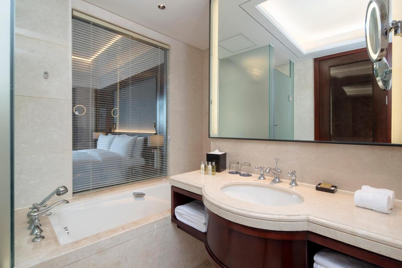 Doubletree By Hilton Shanghai Jing'An Exterior photo
